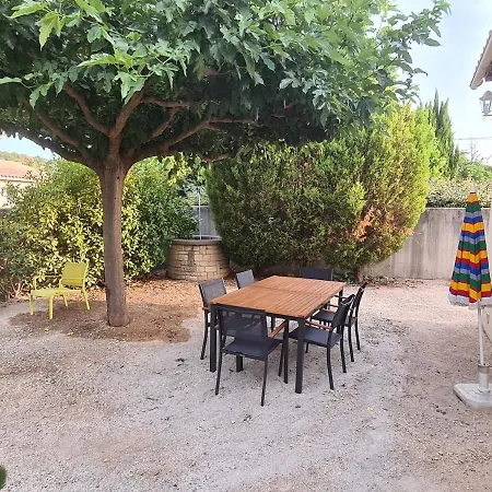 140 M2 With Pool In *