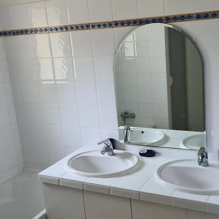 140 M2 With Pool In