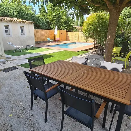 度假居 140 M2 With Pool In *