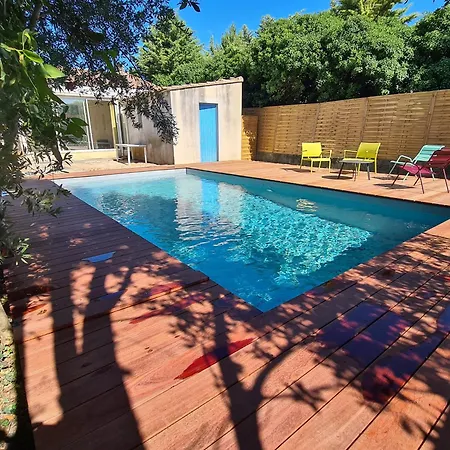 140 M2 With Pool In 度假居 *