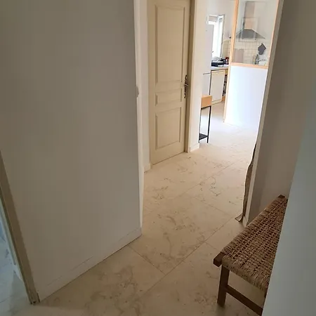度假居 140 M2 With Pool In